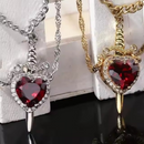 Par de Colar Coração e Espada Charmed Love - Surpreenda quem você ama